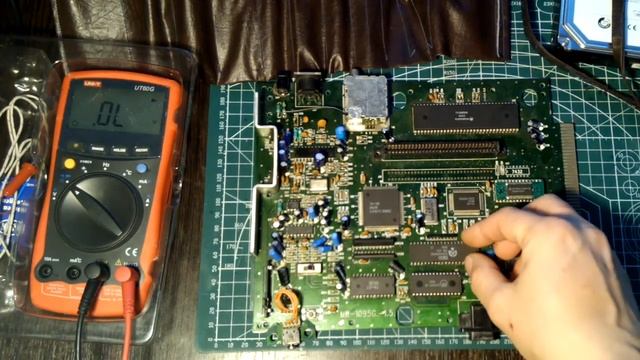 Дружим Sega MD и новодельные картриджи. смотреть онлайн