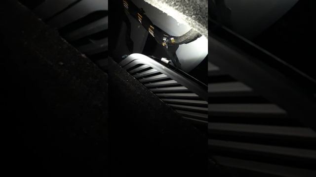 Снимаем задний бампер и плафон на EXEED 2022 года... смотреть онлайн