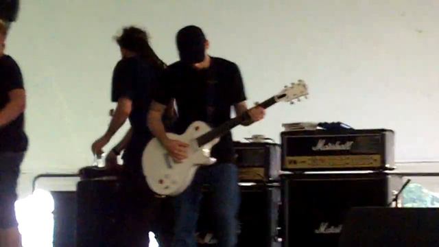 Dan Monti And P-Sticks And Pinchface Setting Up