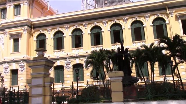 Notre Dame Cathedral and Central Post Office – Ho Chi Minh City, Vietnam ?? Travel Guides - Ep# 4 смотреть онлайн