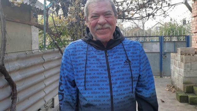 КАК Я ВЫХОЖУ В ГОРОД - ЧТОБЫ НЕ СМУЩАТЬ ЛЮДЕЙ смотреть онлайн