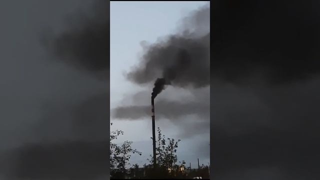 Черный дым из модульной котельной Пригорска смотреть онлайн