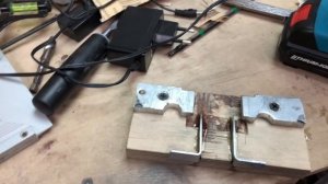 САМОДЕЛЬНАЯ ЗАРЯДНАЯ СТАНЦИЯ ДЛЯ ШУРУПОВЕРТА STAVTOOL!!!