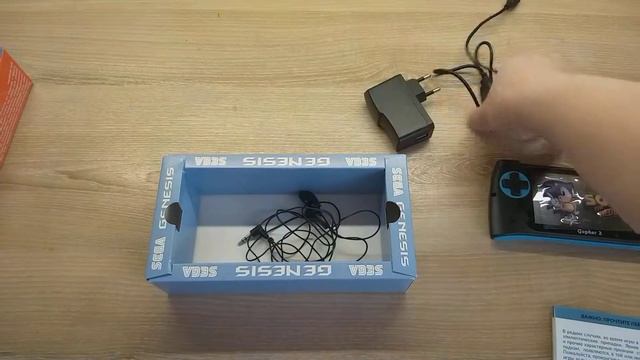 Онлайнтрейд.ру - игровая приставка SEGA Genesis Gopher 2+500 игр, синяя смотреть онлайн