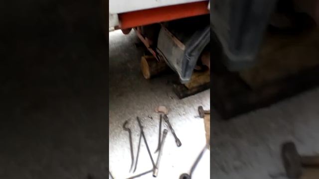 1.12.18// Установка рессоры... смотреть онлайн
