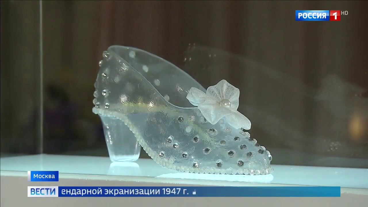 Вести.ru - В "Геликон-опере" представили российскую премьеру "Золушки" смотреть онлайн