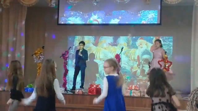 Новогодние Игрушки ДУЭТ ХУСАН и КАРИНА смотреть онлайн