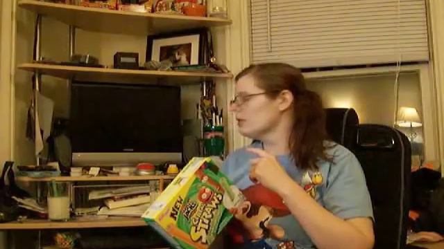 Apple Jacks Cereal Straws смотреть онлайн