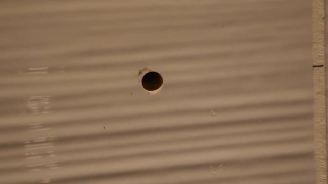 How to Drill a Hole in a Ceramic Tile | Tutorial | Video Guide | DIY | Screwfix смотреть онлайн