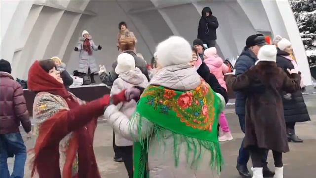 ДОЛГИЙ ДЕНЬ ЗА ДОЛГИМ ДНЕМ! ХАРЬКОВ ТАНЦЫ В ПАРКЕ УКРАИНА 7 января 2023 смотреть онлайн