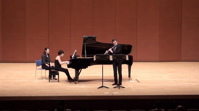 C. Saint-Saens: Violin sonata no. 1 in D-minor, Op. 75. II. Allegro moderato - Allegro molto смотреть онлайн