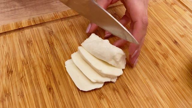 ТАКОЕ СОЧЕТАНИЕ  вас удивит‼️ «КАПРЕЗЕ» на брускетте как в ресторане❗️#вкусныйрецепт #lifehacks