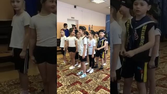 Утренник 23 февраля. Веселый солист! смотреть онлайн