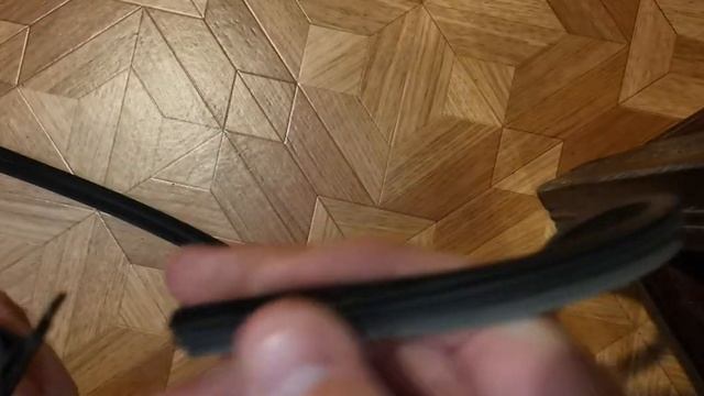 замена резинки на бескаркасных дворниках Chery Tiggo 4. часть 2 смотреть онлайн