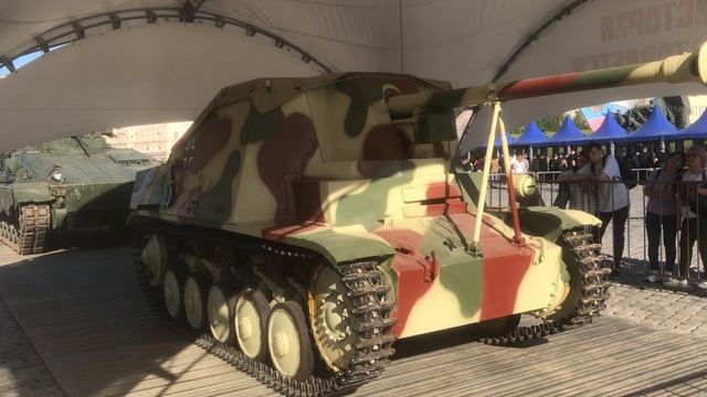 MARDER II на Поклонной горе | Выставка трофейной техники в Парке Победы к 9 мая смотреть онлайн