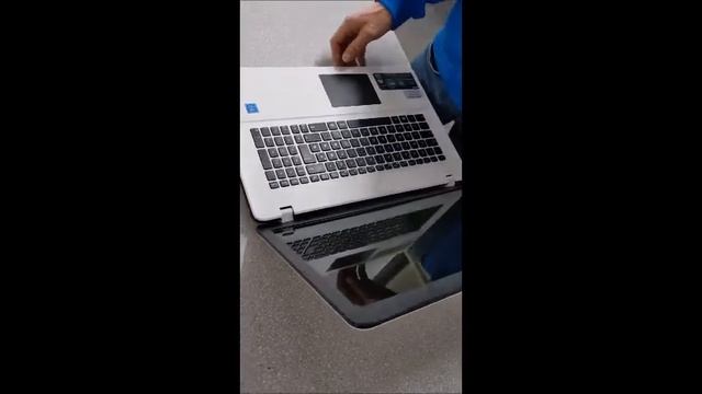 Wie ist ein ASUS F751S Gehäuse zu öffnen? смотреть онлайн