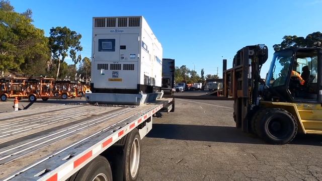 Загрузка в порту Калифорнии!Душевная встреча друга в Сент Луисе!!! смотреть онлайн