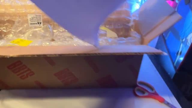 My first Horror poster from sideshow collectibles (Big Bad Toy Store unboxing) смотреть онлайн