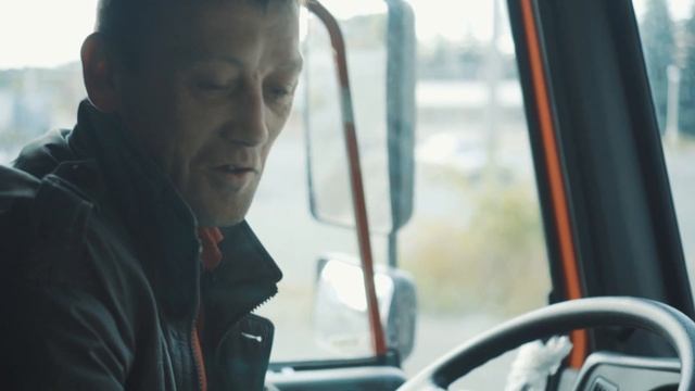 Краткий обзор новенького HOWO 8*4