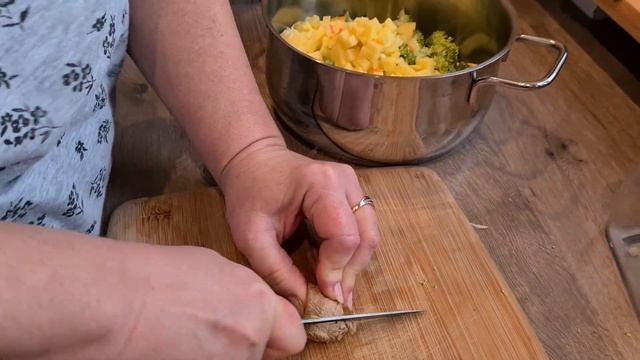 ЭТОТ СУП ПОДНИМАЕТ ИММУНИТЕТ И ПРОДЛЕВАЕТ ЖИЗНЬ. При этом он очень вкусный. Suppe mit Fenchel. смотреть онлайн