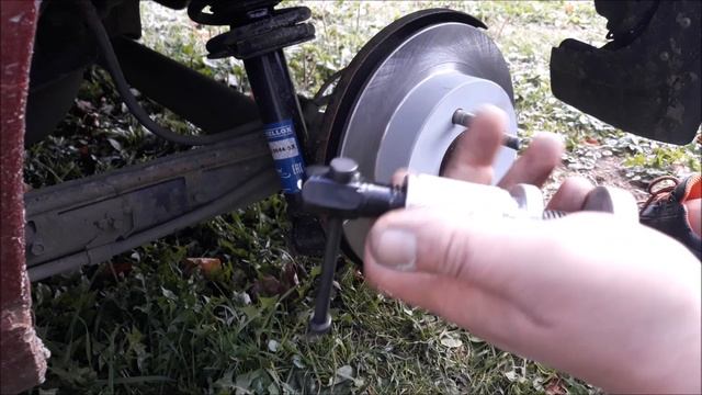 ЗАМЕНА ЗАДНИХ ТОРМОЗНЫХ ДИСКОВ НИССАН | REPLACING REAR BRAKE DISCS Nissan Almera N15