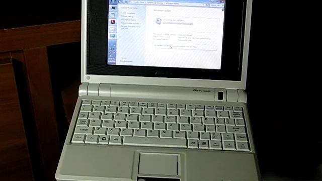 Windows 7 On An Asus EEE PC 701 4G