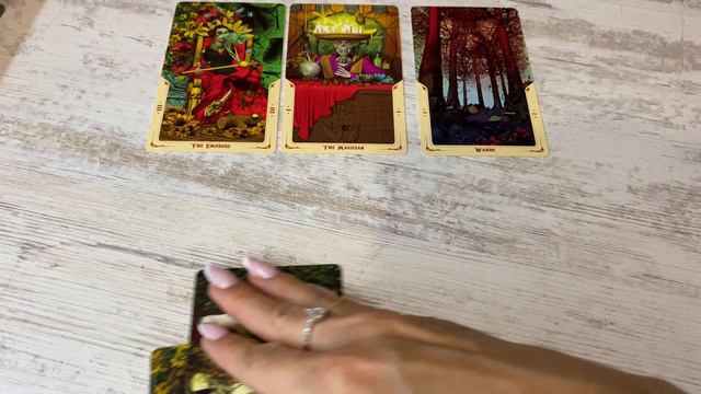 Как закончится год, Дева ♍️, личная жизнь, работа деньги, внешние события