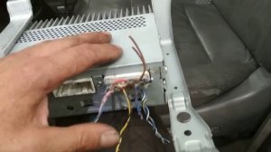 Установка автомагнитолы android на Toyota Land Cruiser 100 2006г. Где находится штатный усилитель.