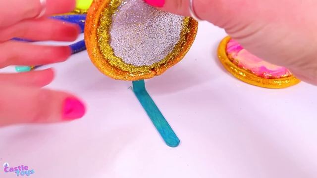 Play Doh Makeup Set How to Make Eyeshadow Lipstick ? Nail Polish ? with Play Doh Fun for Kids смотреть онлайн