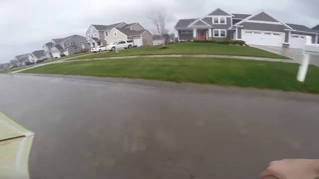 Umbrella Skate Surfing смотреть онлайн