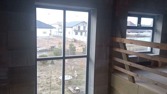 Соломенный дом под Минском ч.2 смотреть онлайн