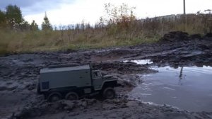 Радиоуправляемая машина с Алиэкспресс... УРАЛ 4320 в гряземесе. WPL B 36 Rc mudding