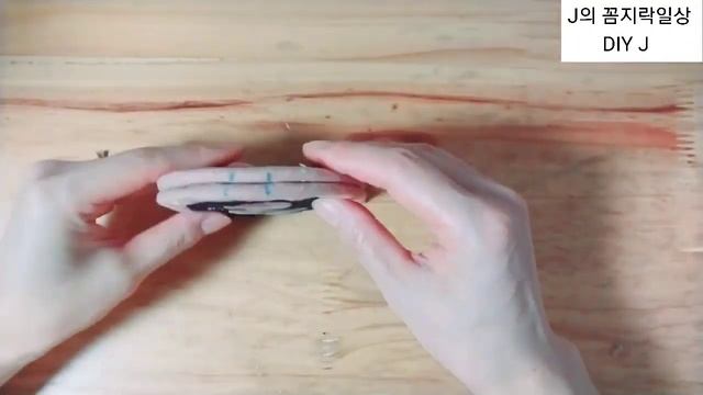 DIY How To Make Key Holder/퀼트 선보넷 키홀더 만들기/ Scrap Fabric Idea