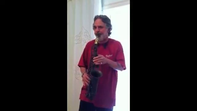 Raul Mascarenhas Practicing At Home ( By Tina M) смотреть онлайн