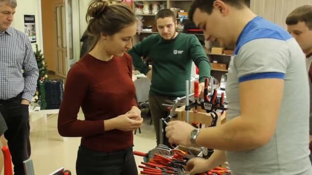 Инструмент KNIPEX для электромонтажных работ смотреть онлайн