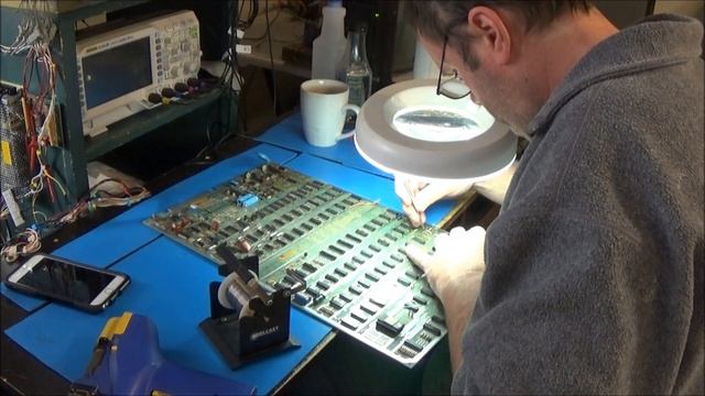 1979 Atari Asteroids Arcade PCB Repair - 2-17-21 смотреть онлайн