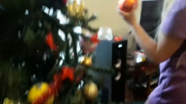 Украшаем елку 2019г смотреть онлайн