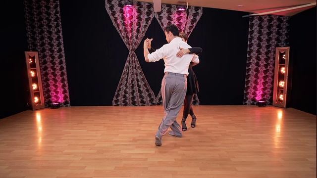 Уроки танцев "Giro Milonguero" в Аргентинском танго смотреть онлайн