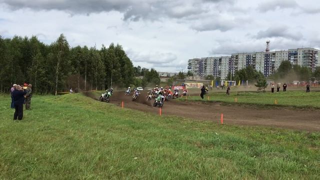 мотокросс Чемпионат сибирского Федерального округа 2017, Прокопьевск, класс 250 смотреть онлайн