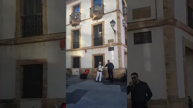 САМАЯ ЛУЧШАЯ ПЕСНЯ!!! ArtSH - Сиреневый туман. Hello from Spain to Semey смотреть онлайн