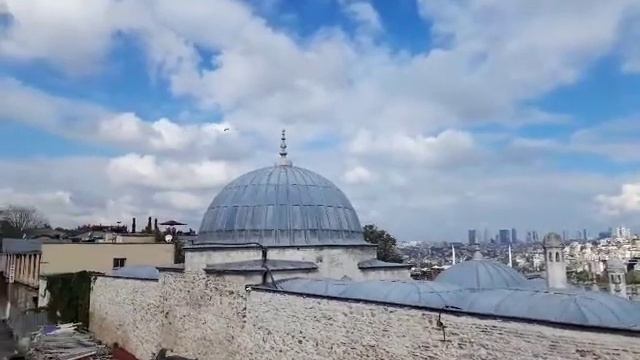Виды с территории мечети Сулеймание в Стамбуле смотреть онлайн