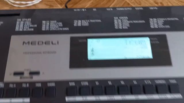 Синтезатор Medeli m331 смотреть онлайн