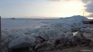 Дудинка ледоход на Енисее.