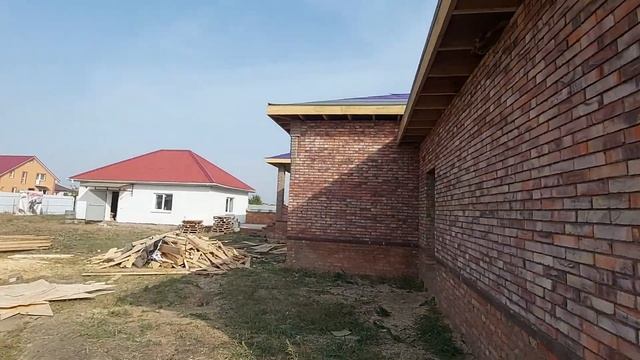 Дом в Белгороде, заканчиваем монтаж крыши с мягкой кровлей на доме который строим под заказ. смотреть онлайн