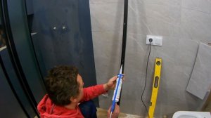 Установка душевой шторки Ravak .