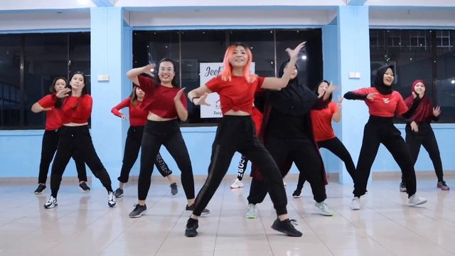 Zumba || Zeta - Nacho || Zin100 смотреть онлайн