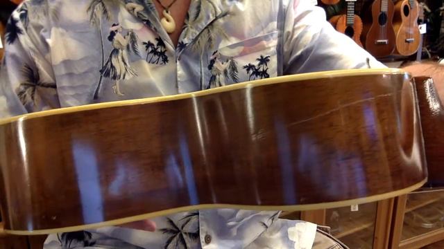 Ukulele Mania Demo; Martin 1936 Vintage Style 2K Concert @ Ukulele Mania, Tokyo смотреть онлайн