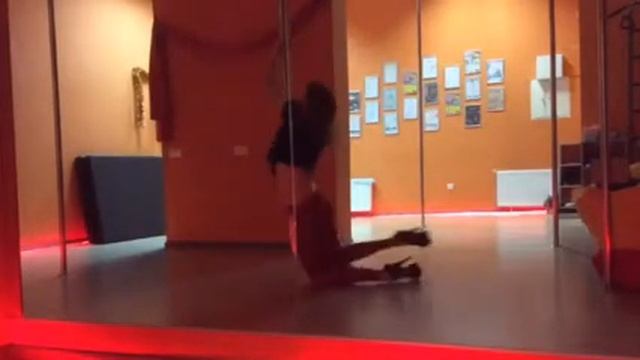 Exotic Pole Dance / Mariia Okhrimovych (MatiO) / Flow Dance / Bumper Ball Dud (Karmacoma) смотреть онлайн