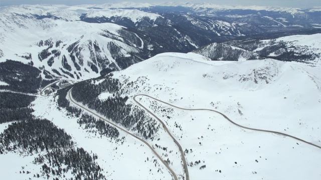 DJI Air 2S Fly's Over 13,600 Feet смотреть онлайн