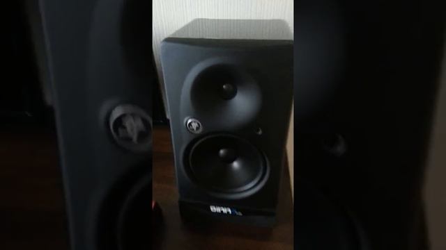 Faulty Mackie HR824 MK2 Monitor speaker смотреть онлайн